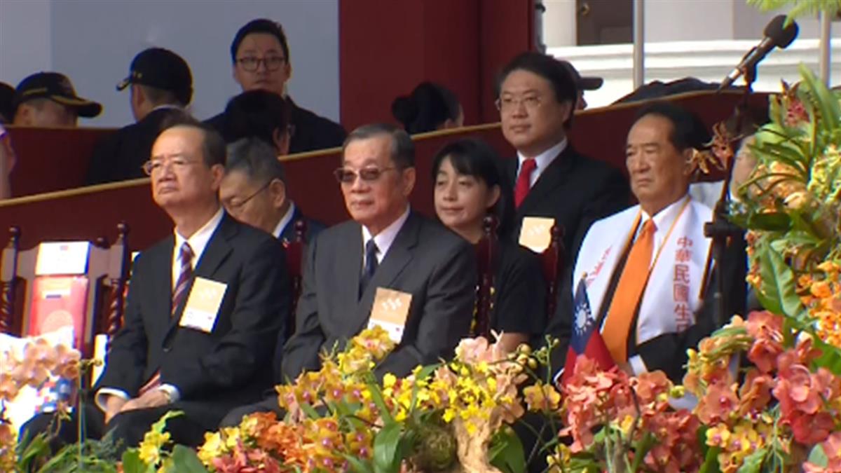 蔡總統：任期到明年520 柯P回神「嘴角上揚拍手」