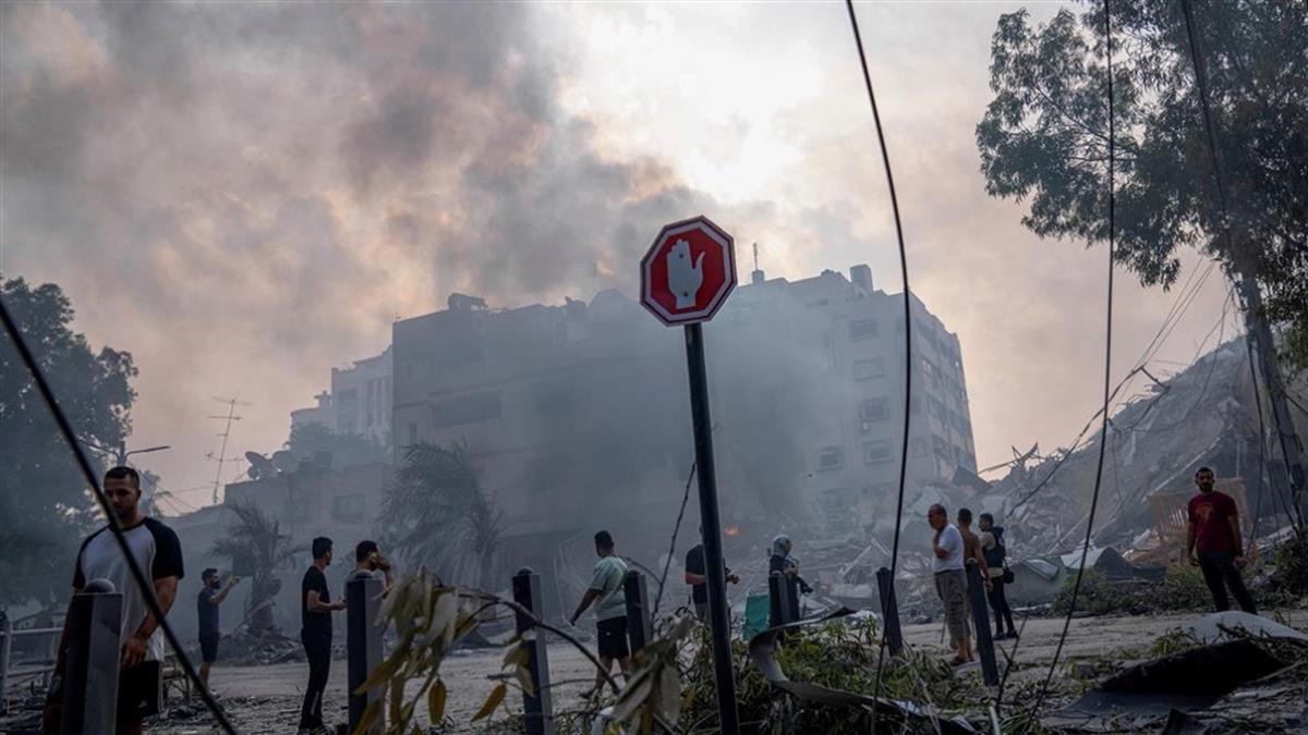 以色列姊妹遭擄 母崩潰接「哈瑪斯來電」：想嫁女兒？