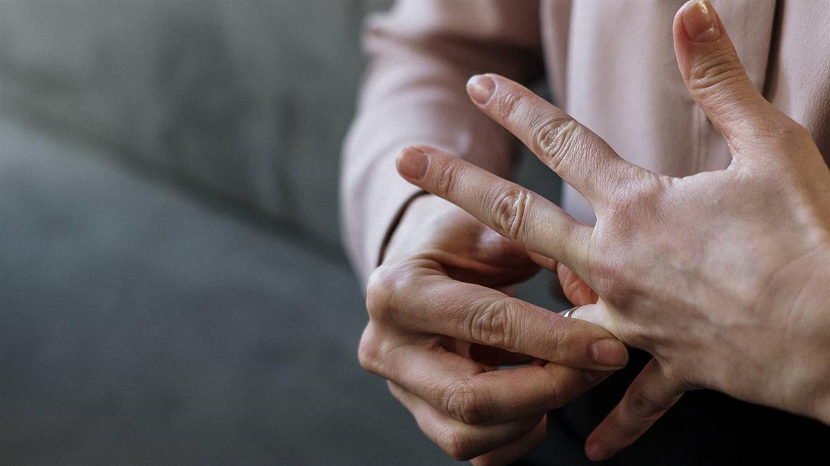 婚後遭惡婆婆、媽寶老公折磨 人妻崩潰：想結束7年婚