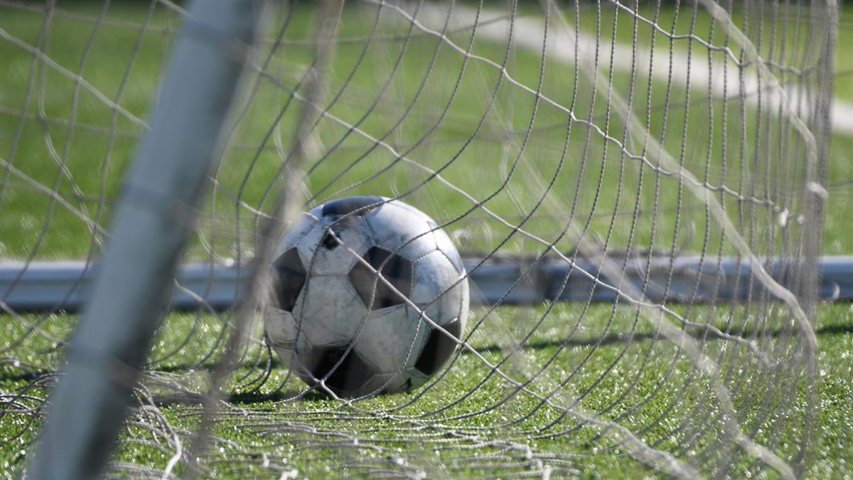 足球員約一夜情！護理師玩到嚴重出血 心臟驟停身亡