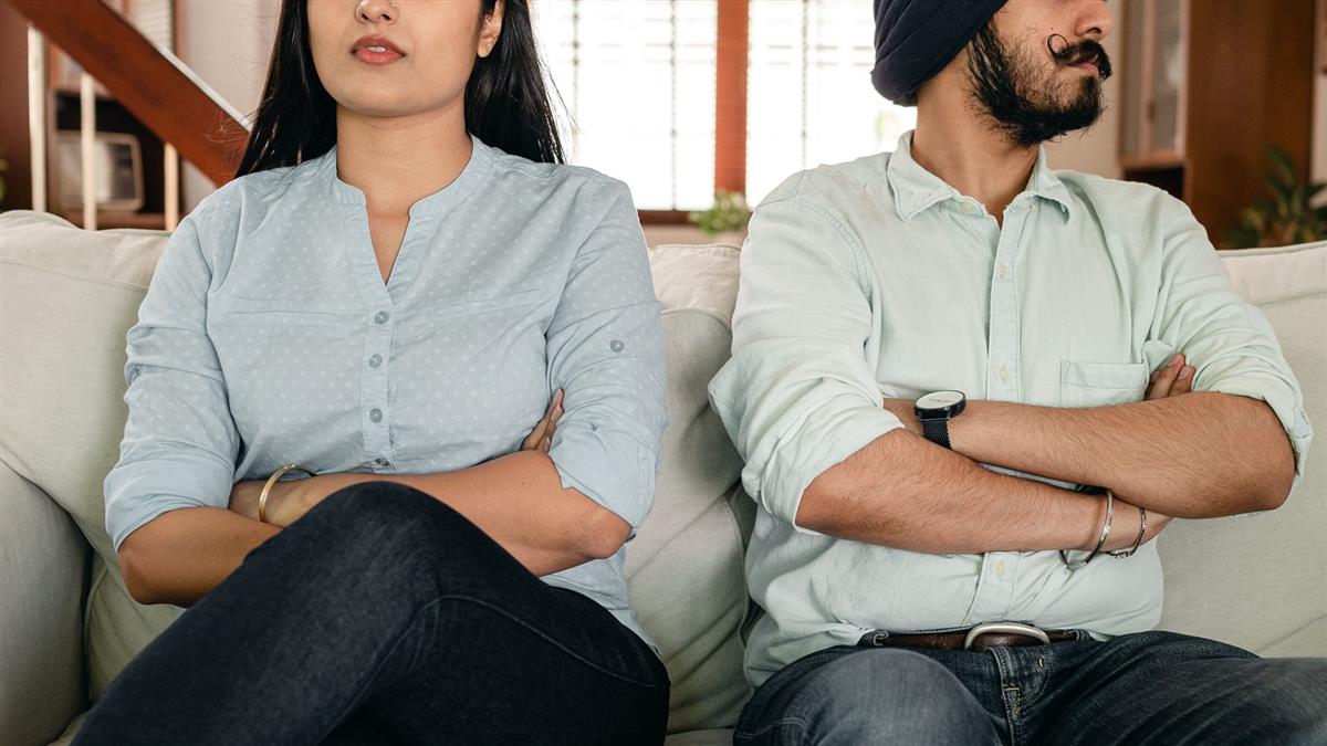 花百萬養小三！少女揪父出軌「關鍵證據」 助母贏官司