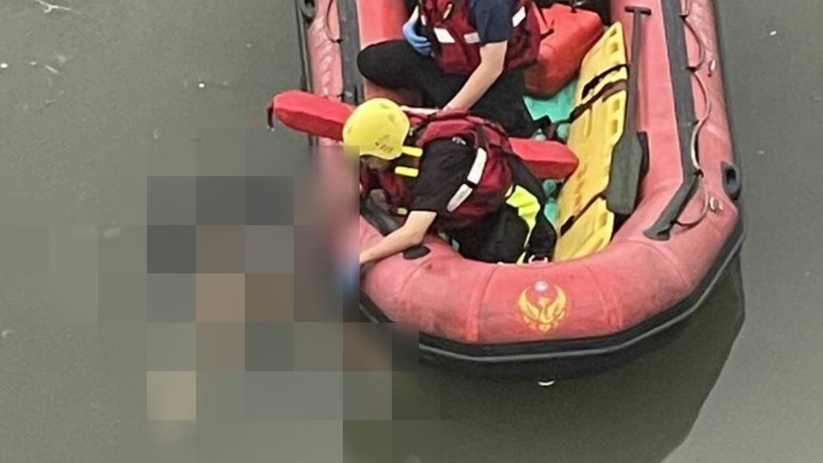 民眾報案重陽橋下浮屍，頭部遭膠帶纏繞。