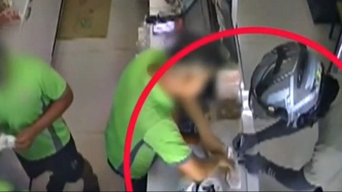 外送員疑似偷餐點，店家向平台反映卻認為得到冷處理。（圖／東森新聞）