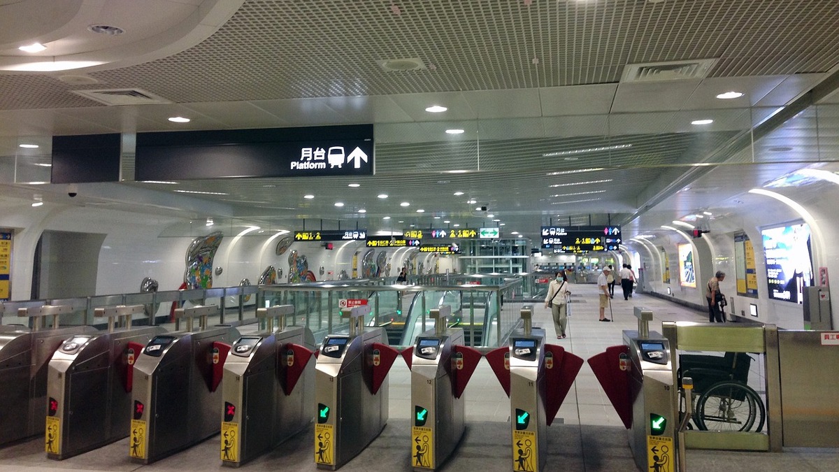 一名女網友昨日參加完演唱會在搭捷運時遭到性騷擾。（示意圖／翻攝自pixabay）