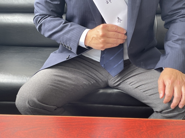 有些人會先找好下一份工作,有人則是不管那麼多,直接裸辭。(示意圖/翻攝自photoAC)