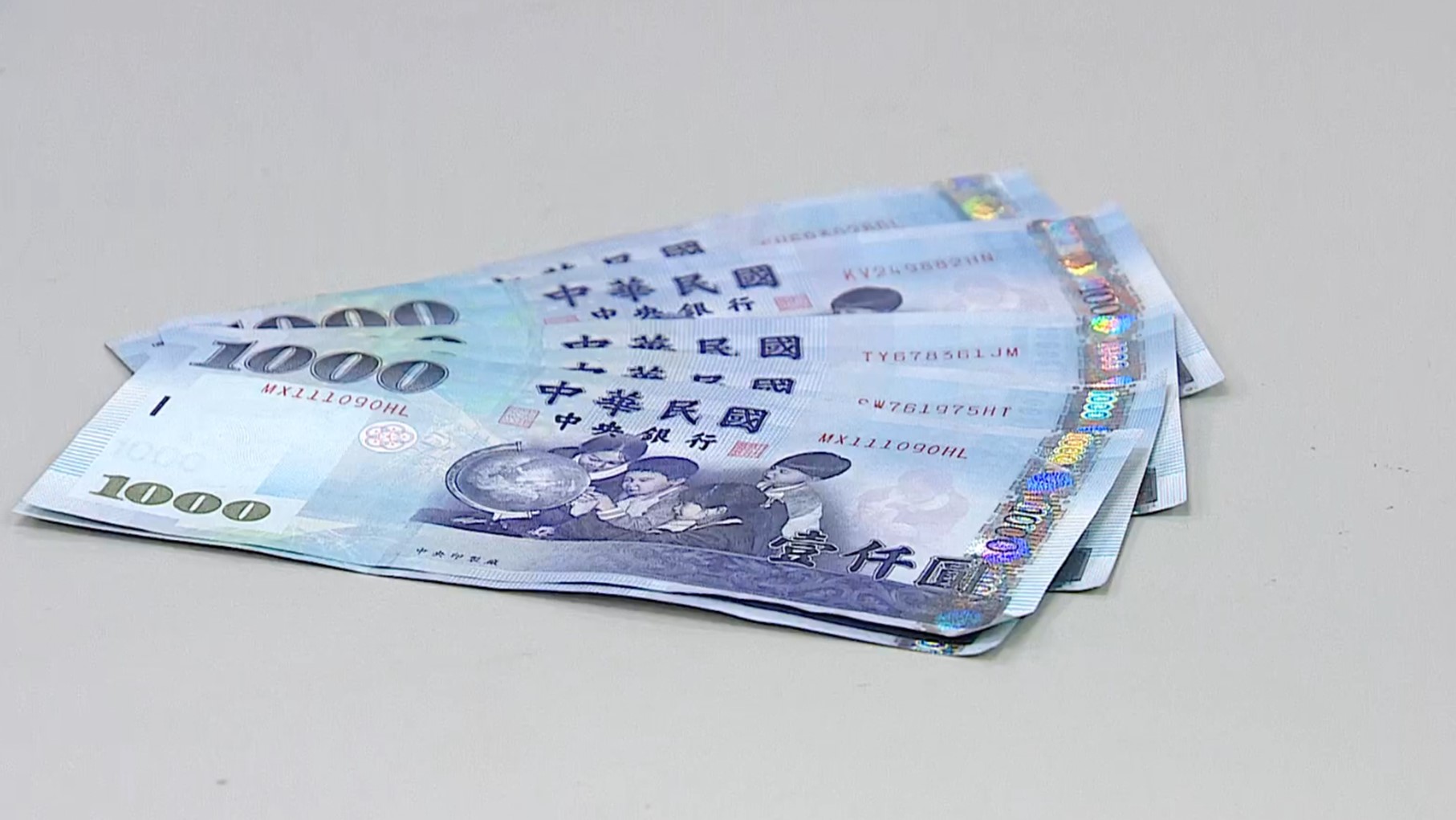 一名長髮女子花花（化名）去年4月被控訴竊取財物。（示意圖／東森新聞）