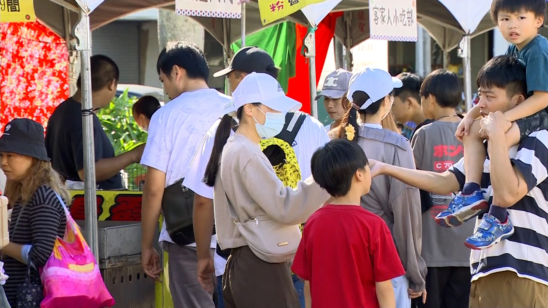 東勢巷弄美食嘉年華集結有22個在地優質店家。（圖／東森新聞）