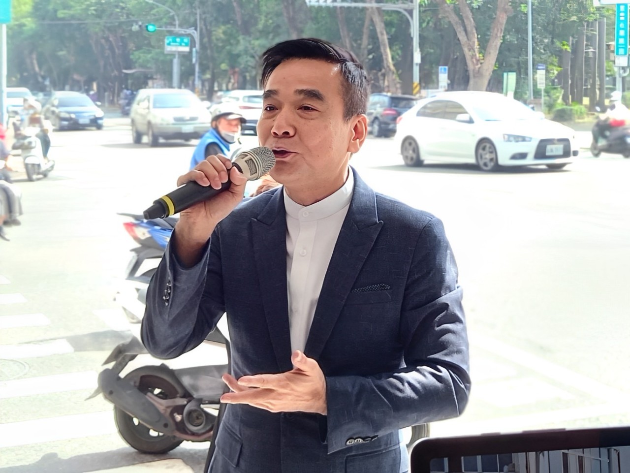 台灣美髮美容化妝品產業全國聯合會許安毅理事長致詞。（圖／業者提供）