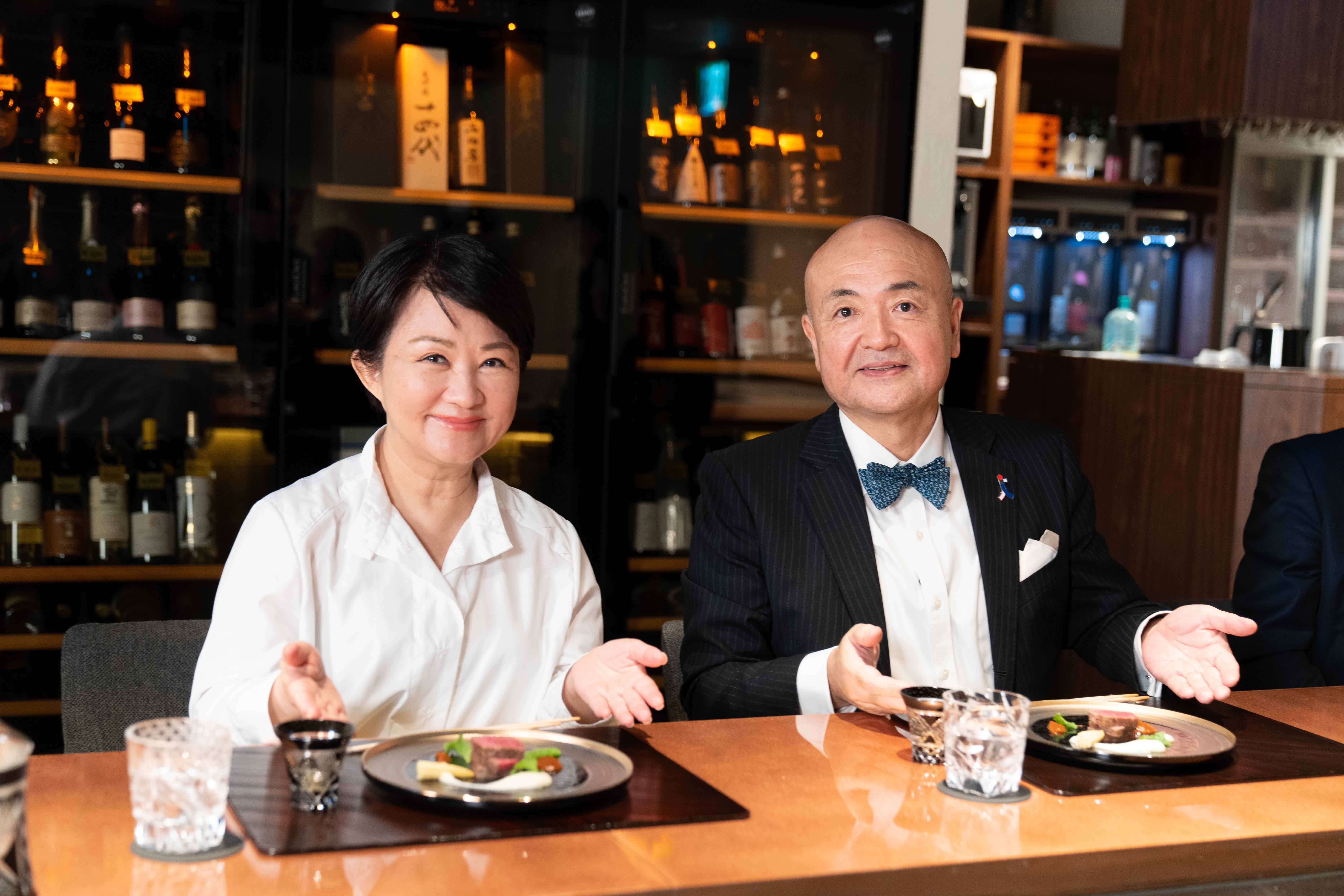 片山和之代表與盧市長一同介紹台中好吃又好玩的私房餐廳與景點。（圖／臺中市政府提供）