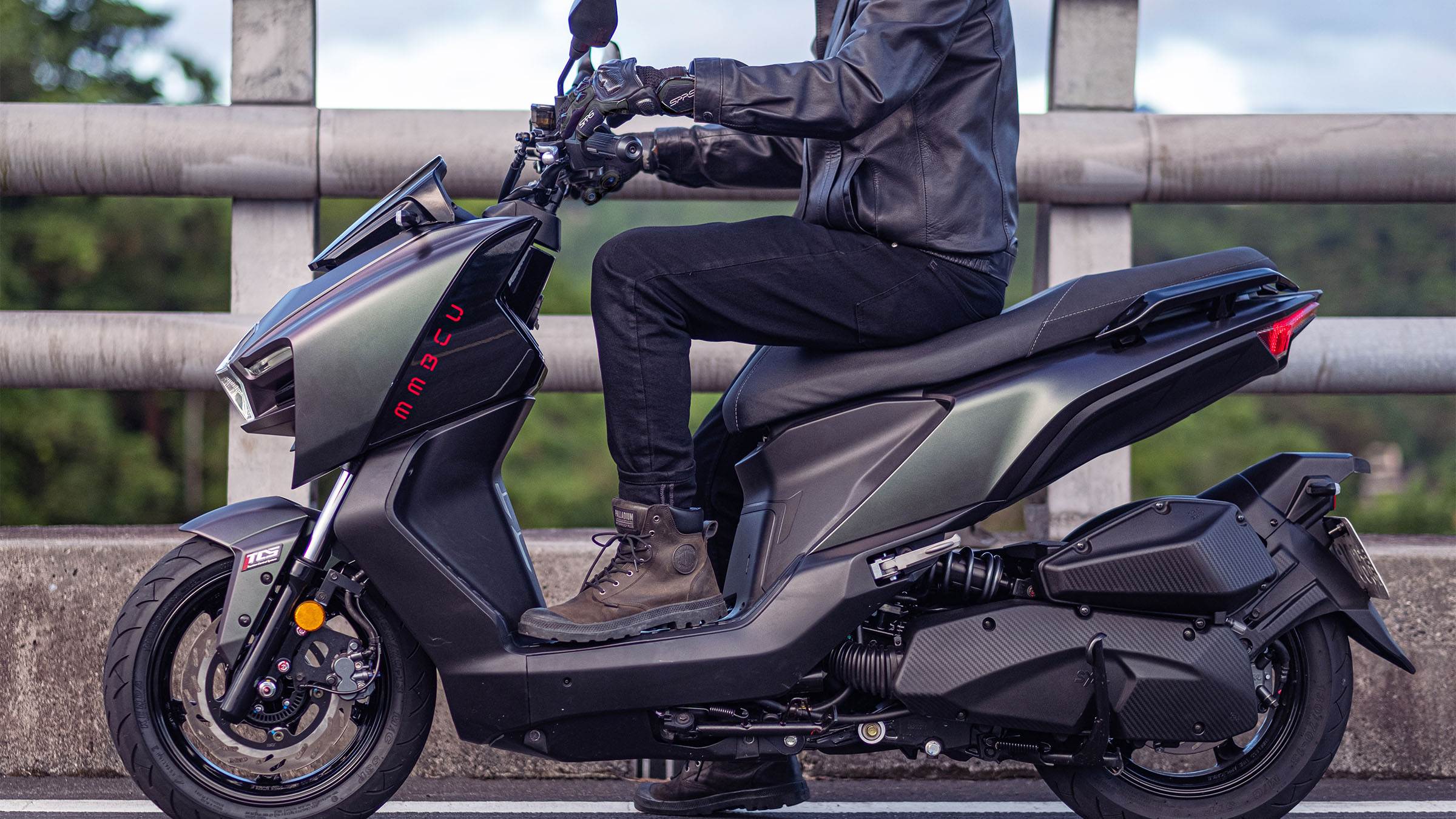 提升45度斜腳踏，減低腿部在長途騎乘時的疲勞感。（圖／SYM提供）