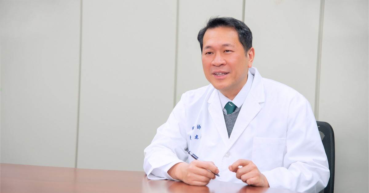 黃建霈醫師表示，女性在移除手臂避孕植入劑後，可迅速恢復正常經期，若有懷孕計劃也能順利進行。（圖／台灣婦產科醫學會）