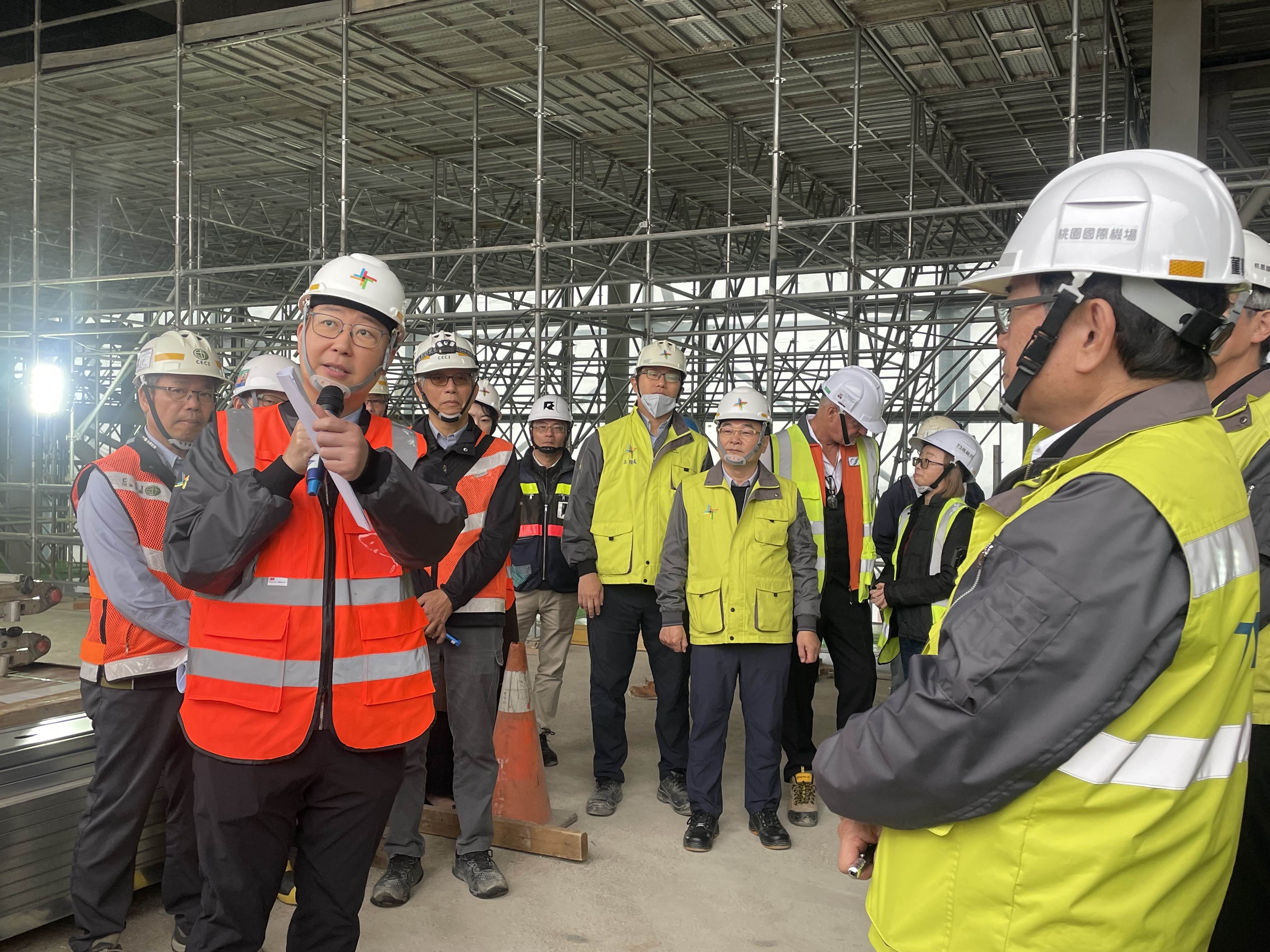 機場公司說明，使用北登機廊廳登機的旅客，需在第二航廈完成報到、通關與提取行李。（圖／桃園機場提供）