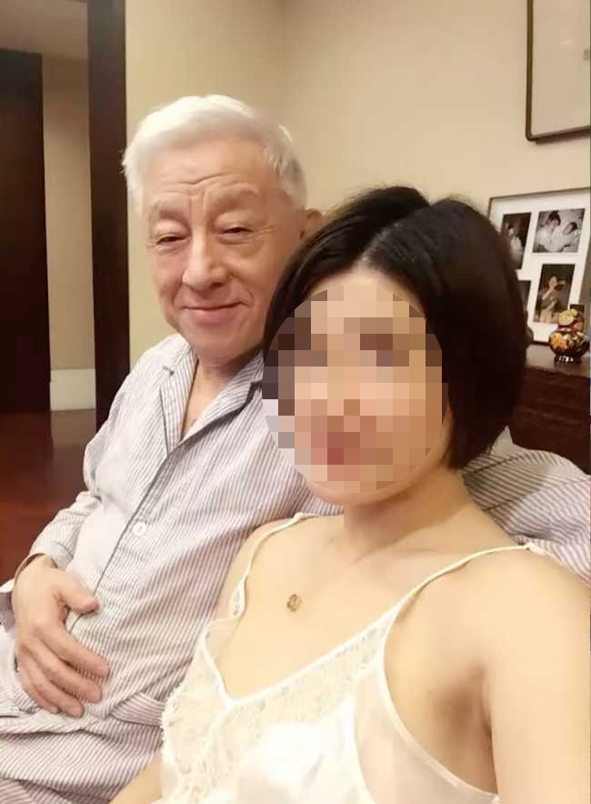 c33377646528909c6478476cd24cdc57