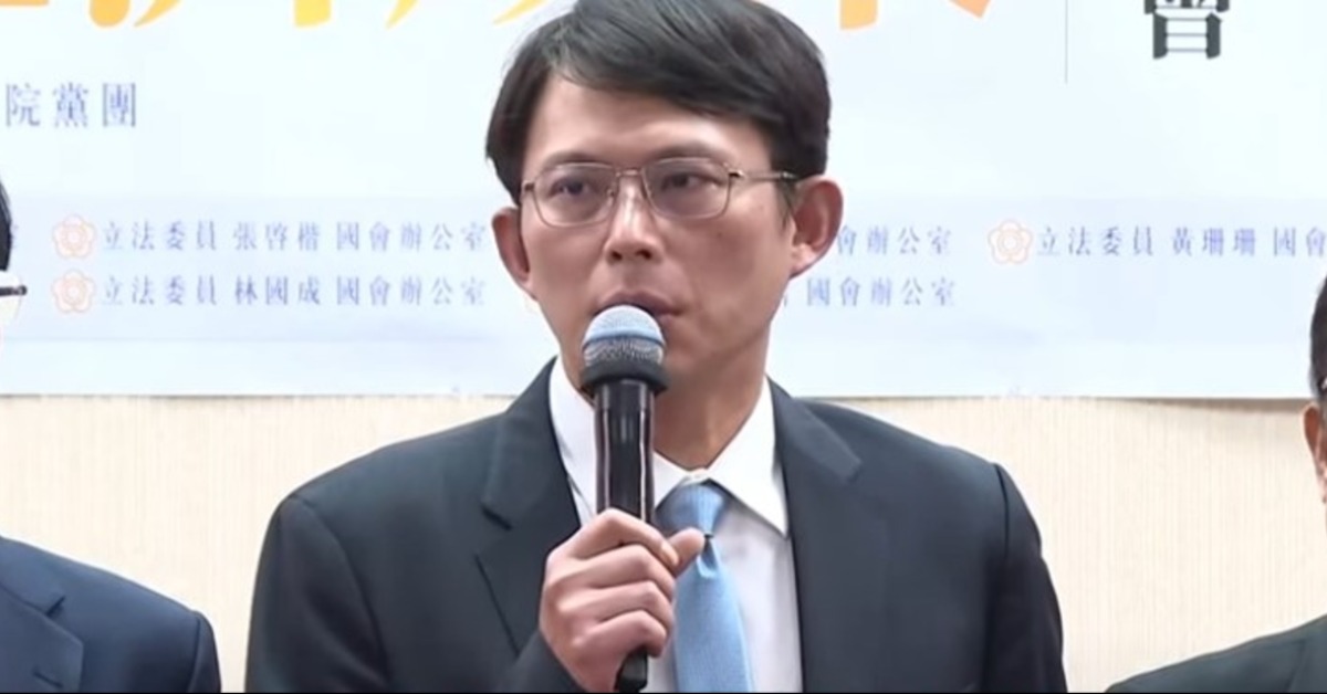 黃國昌回擊民進黨市議員：「想要潑糞大可不必。」（圖／東森新聞）