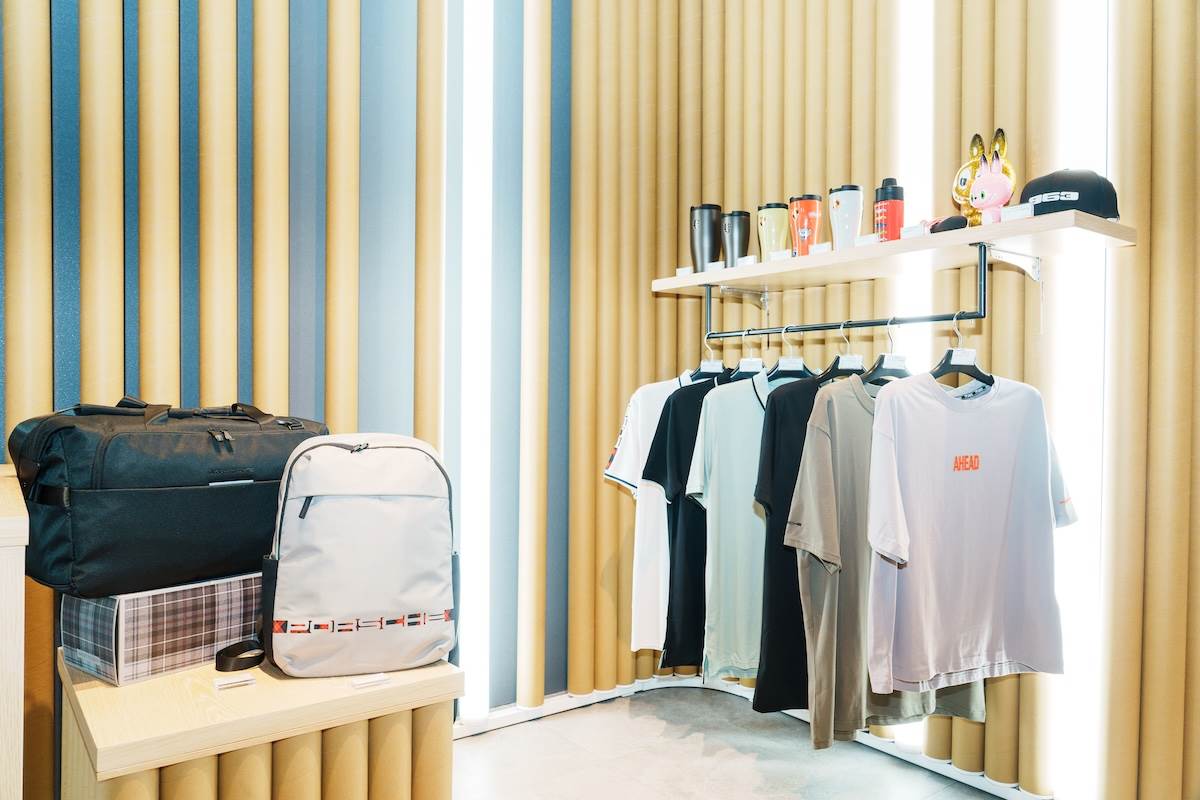 提供Porsche Lifestyle Collection，讓訪客能夠體驗品牌獨有的精緻風格與性能導向的服飾及配件。（圖／林昱丞攝影）