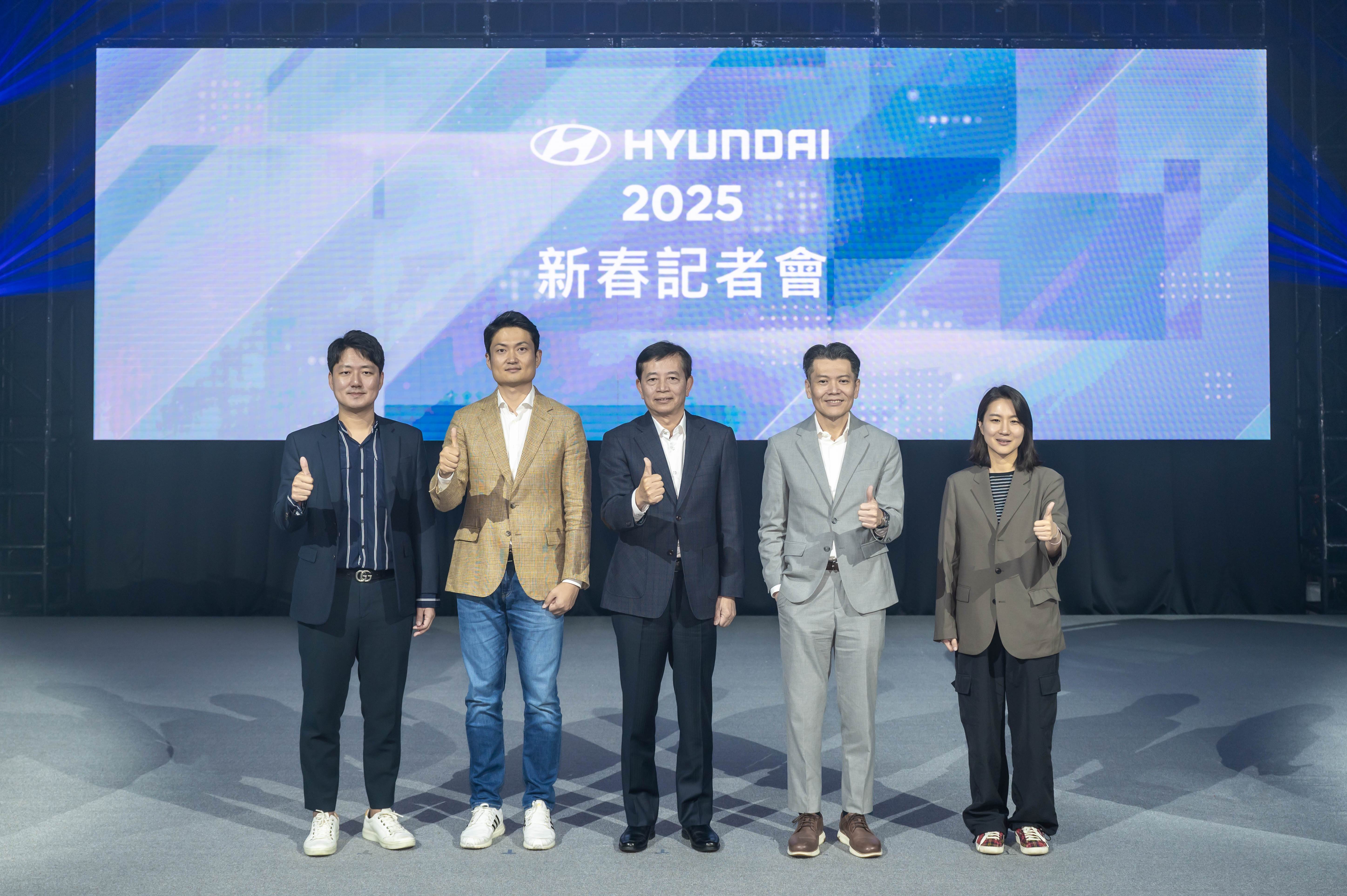左起李鍾珉部長、金民護代表、南陽實業徐柏達總經理、南陽實業詹醒昇執行副總、Saemi Shin, General Manager。（圖／HYUNDAI現代汽車提供）