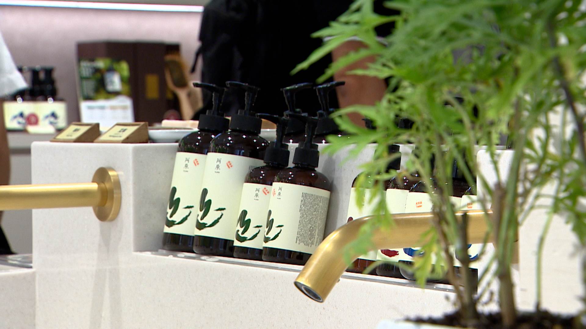 即將邁入20周年的之際，更將固態皂研發成液態，讓環境與身體共好，成就品牌獨一無二的風格。（圖／東森新聞）