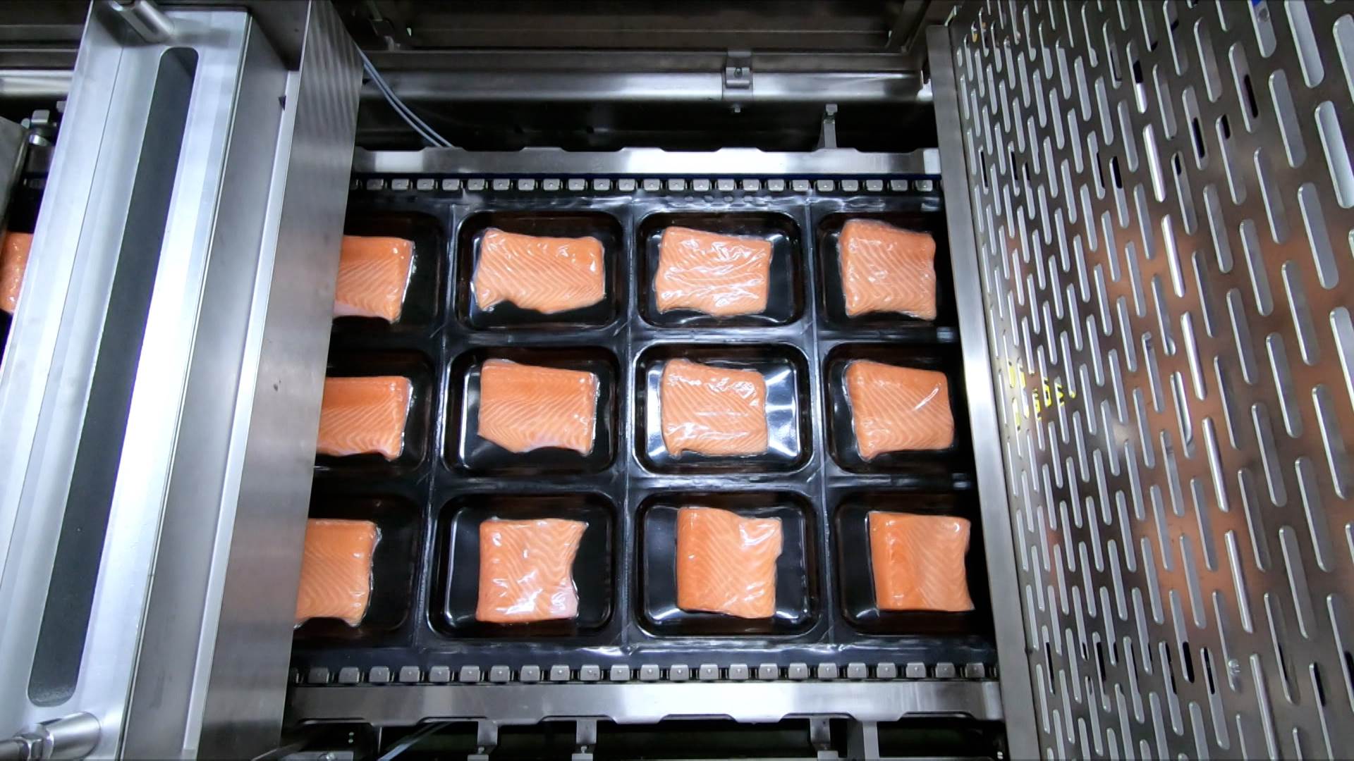 ▲ 貼體包裝技術可延長保鮮期。