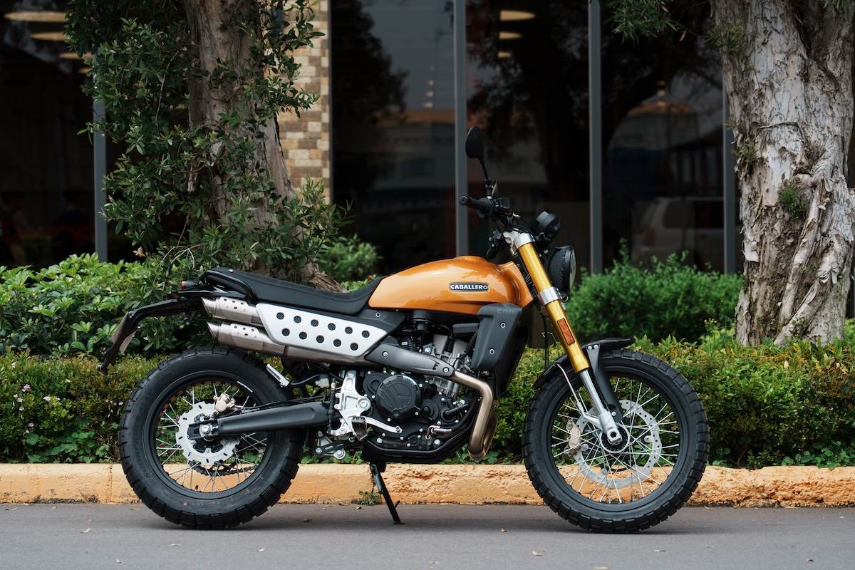 前輪框Scrambler與Deluxe為19吋鋁合金鋼絲框，Rally則是21吋鋁合金鋼絲框；後輪框皆為17吋鋁合金鋼絲框。（圖／林昱丞攝影）