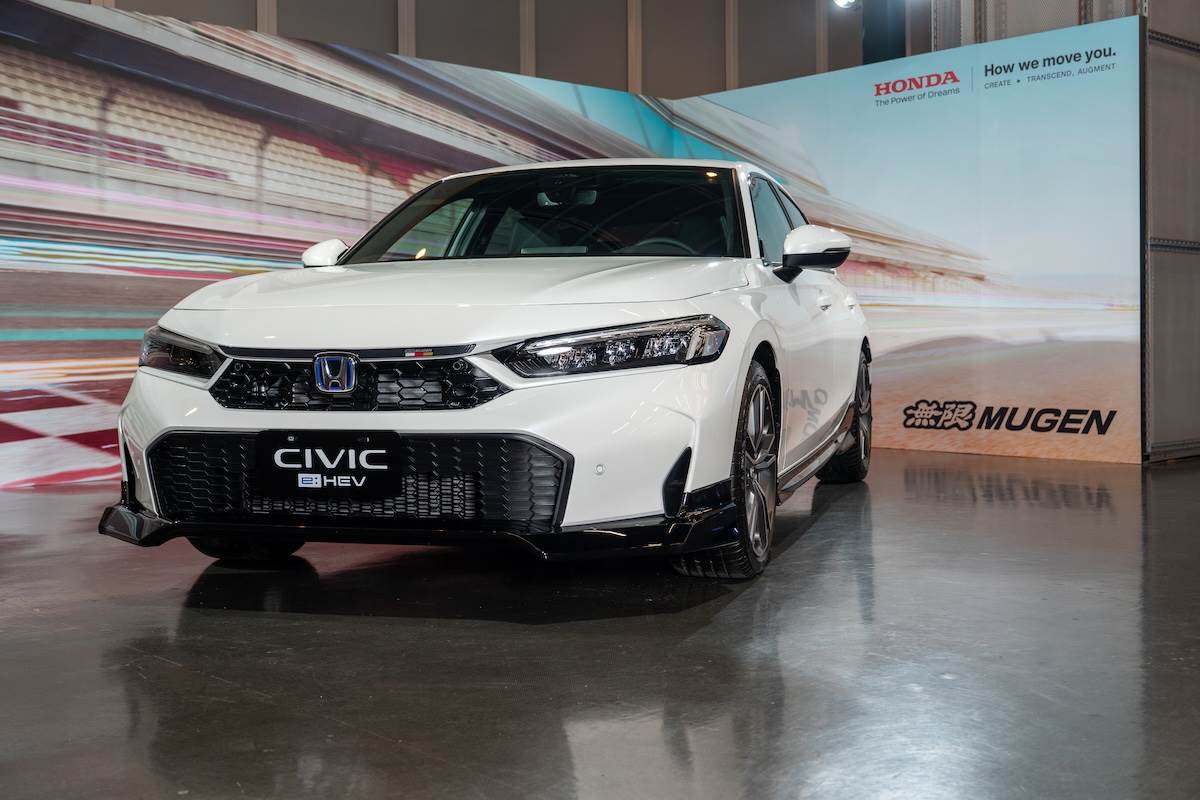 MUGEN套件放上了「無限」的空力套件以及專署銘版。（圖／台灣本田提供）