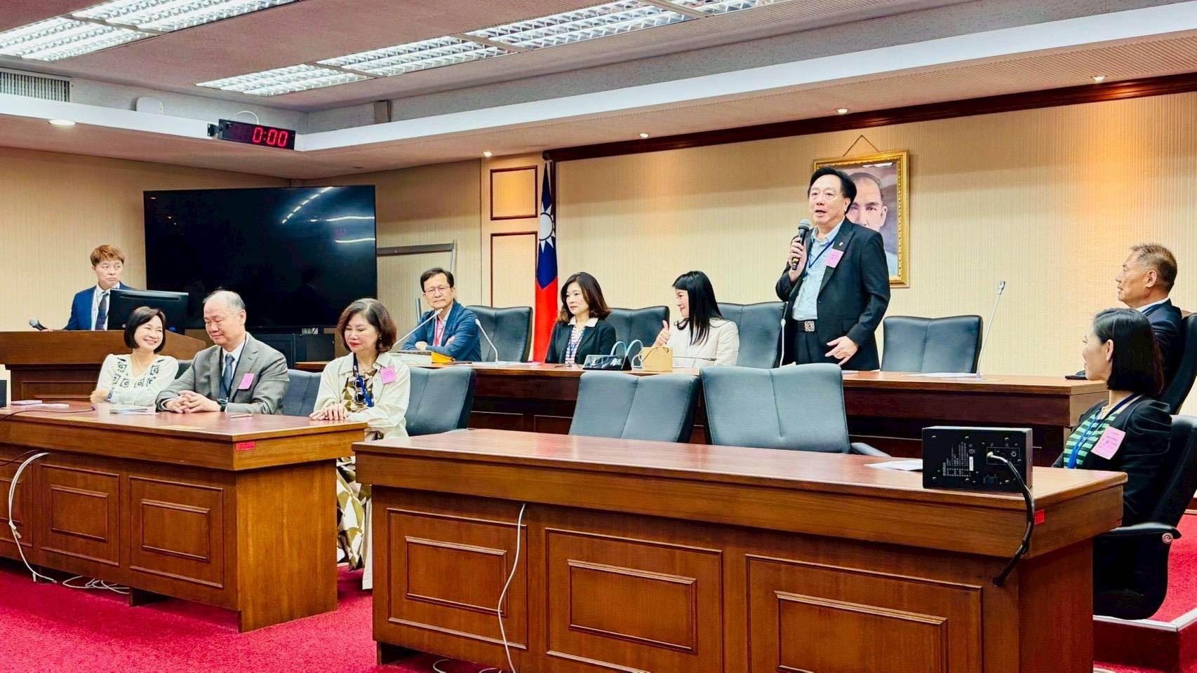 經戰會未來將持續扮演企業與政府之間的橋梁。（圖／中華經濟區域戰略發展協會）