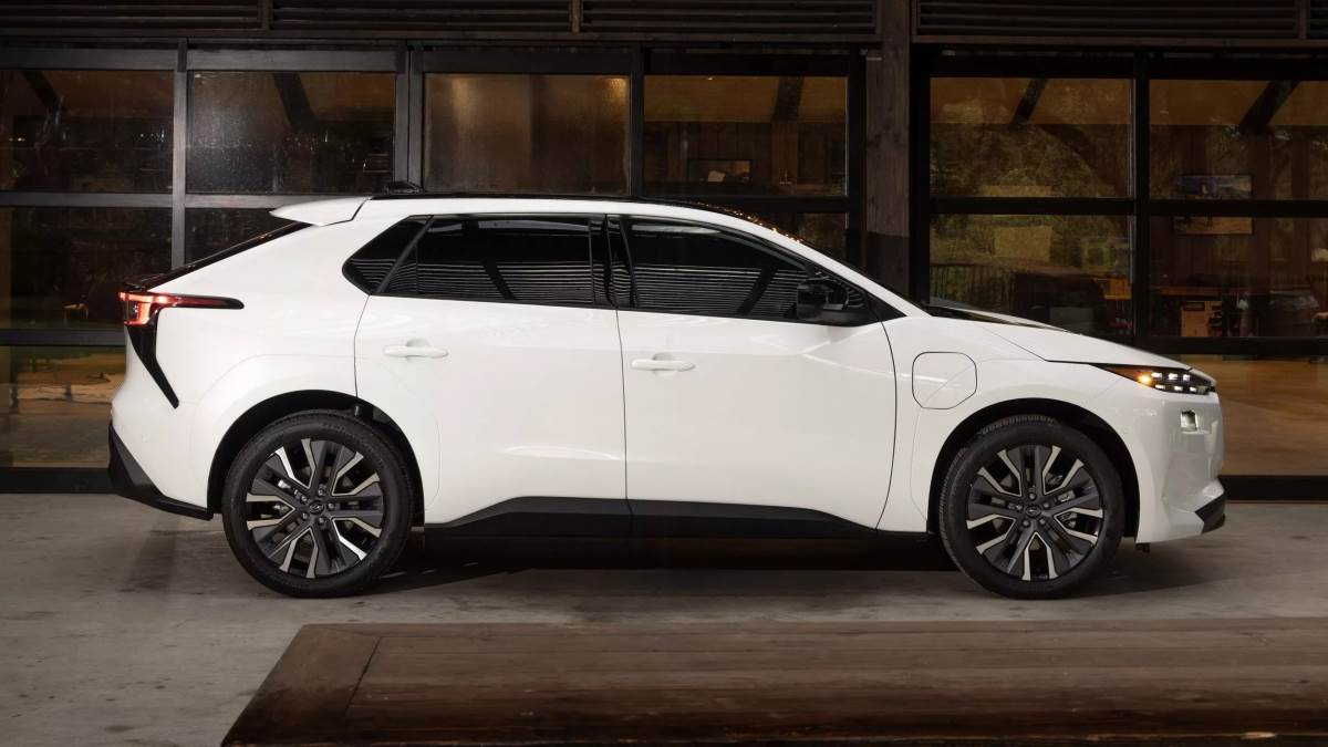 車輛規格與前代相同，但輪拱部分採用了車身同色烤漆，讓高級感提升不少。（圖／速霸陸提供）