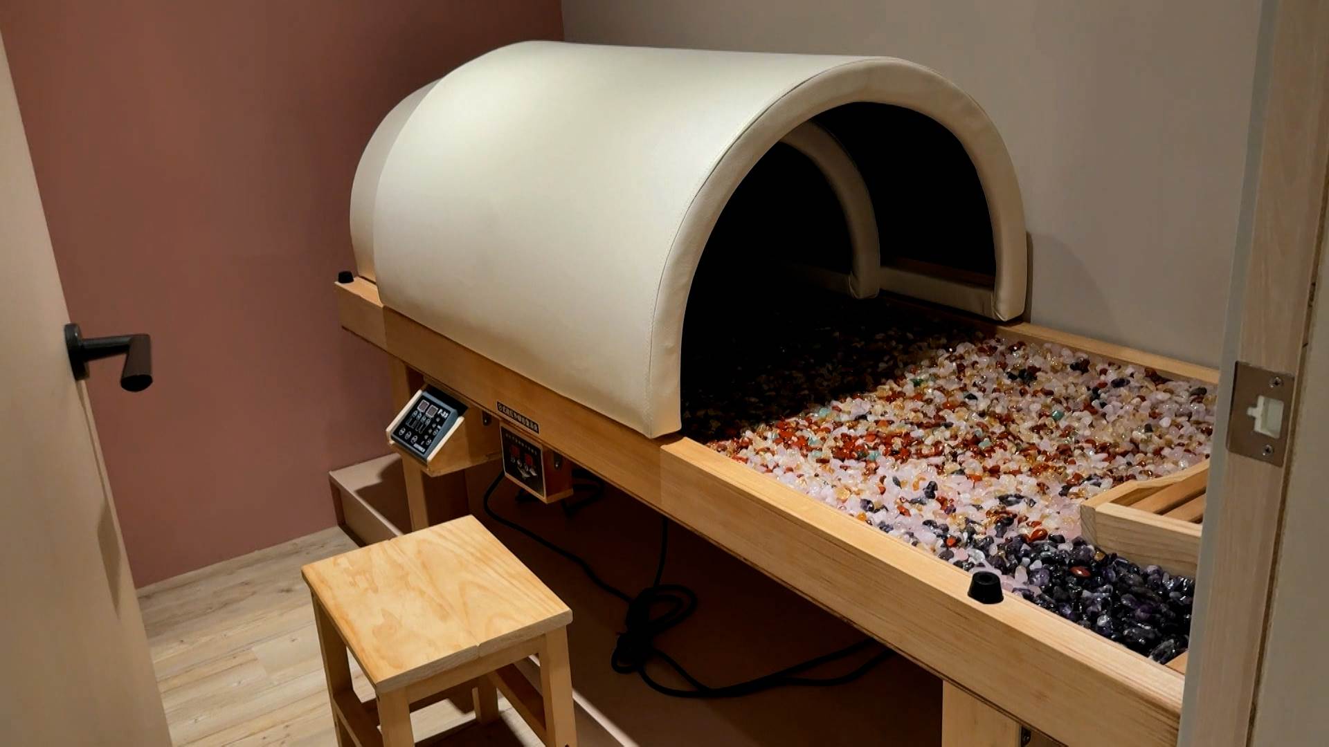 詩嫚特SPA將<a href='/search/tags/鬆弛美學/' target='_blank'>鬆弛美學</a>注入服務細節與空間設計。(圖/東森新聞)