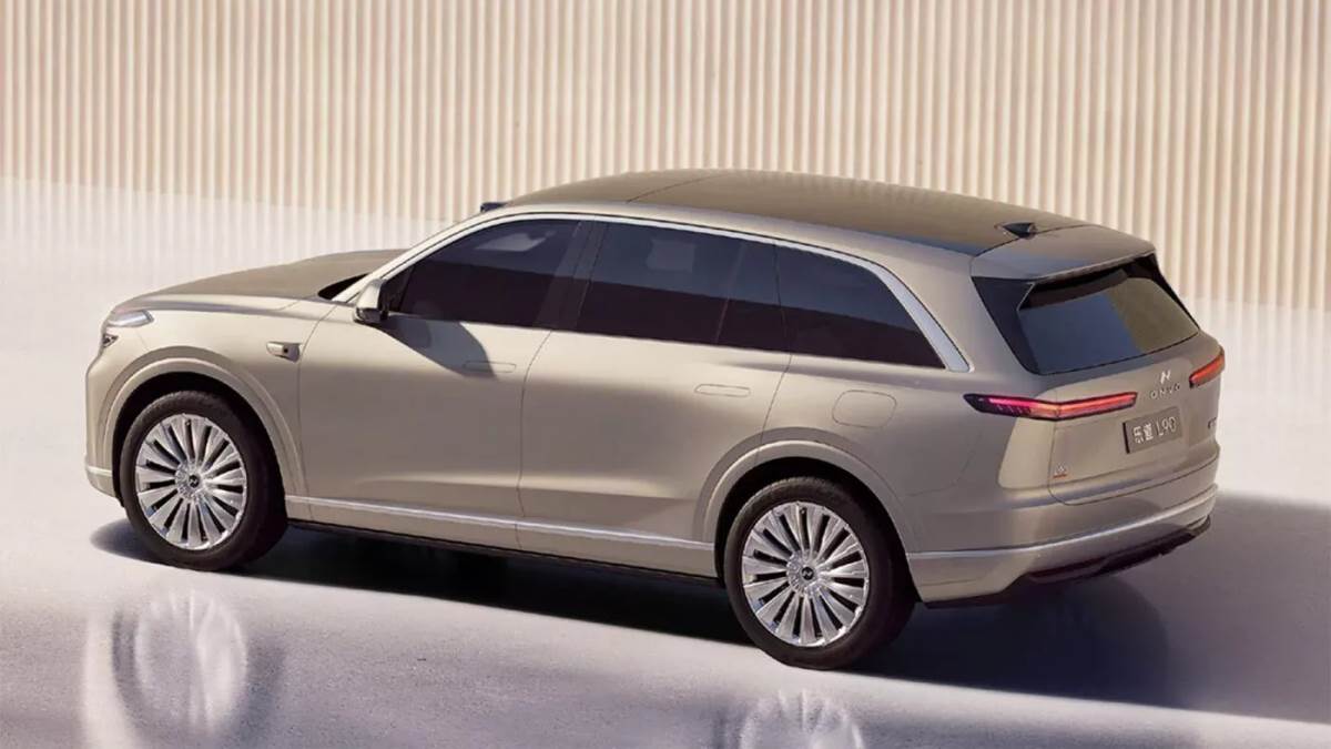 車長5,145 mm，軸距更來到3,110 mm，預計擁有優異的動力表現。（圖／樂道提供）