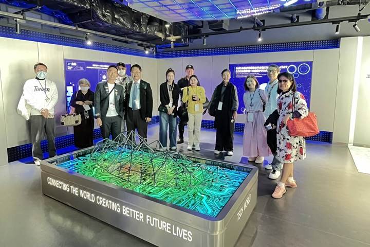 台灣館「Tech World」，運用創新技術展現蘭花王國的芳香風華，與晶片王國的頂尖實力。（圖／中華大學提供）