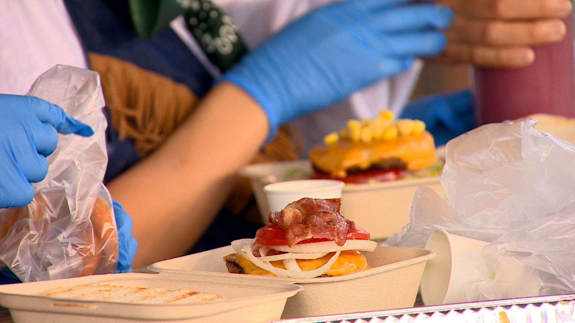 有趣的創意競賽，小朋友們各自發揮巧思，看誰的作品最受歡迎。（圖／東森新聞）