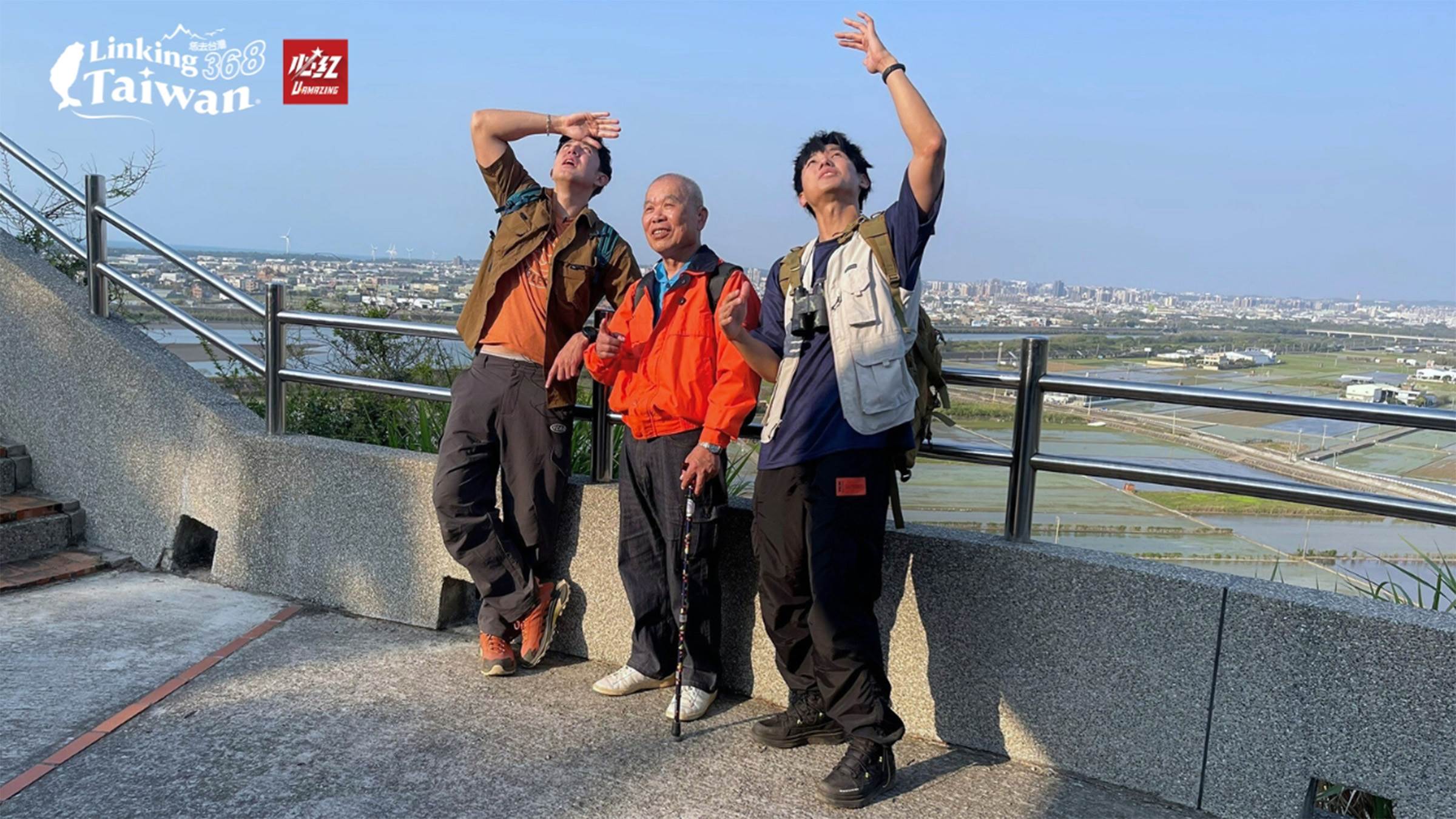 這座造橋鄭漢紀念碑記以獨特的造型象徵著一根蠟燭，矗立於此，緬懷鄭漢的英勇事蹟。鄭漢當年毫不猶豫地救起他人，最終卻不幸喪命，他的無私奉獻感動了全台，因此設立此碑，永遠銘記他的英雄精神。（圖／《恁去台灣》提供）