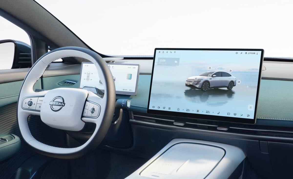 內裝部分科技感十足，除了方向盤上的實體按鍵外，儀表台上並沒有任何按鍵。（圖／日產提供）