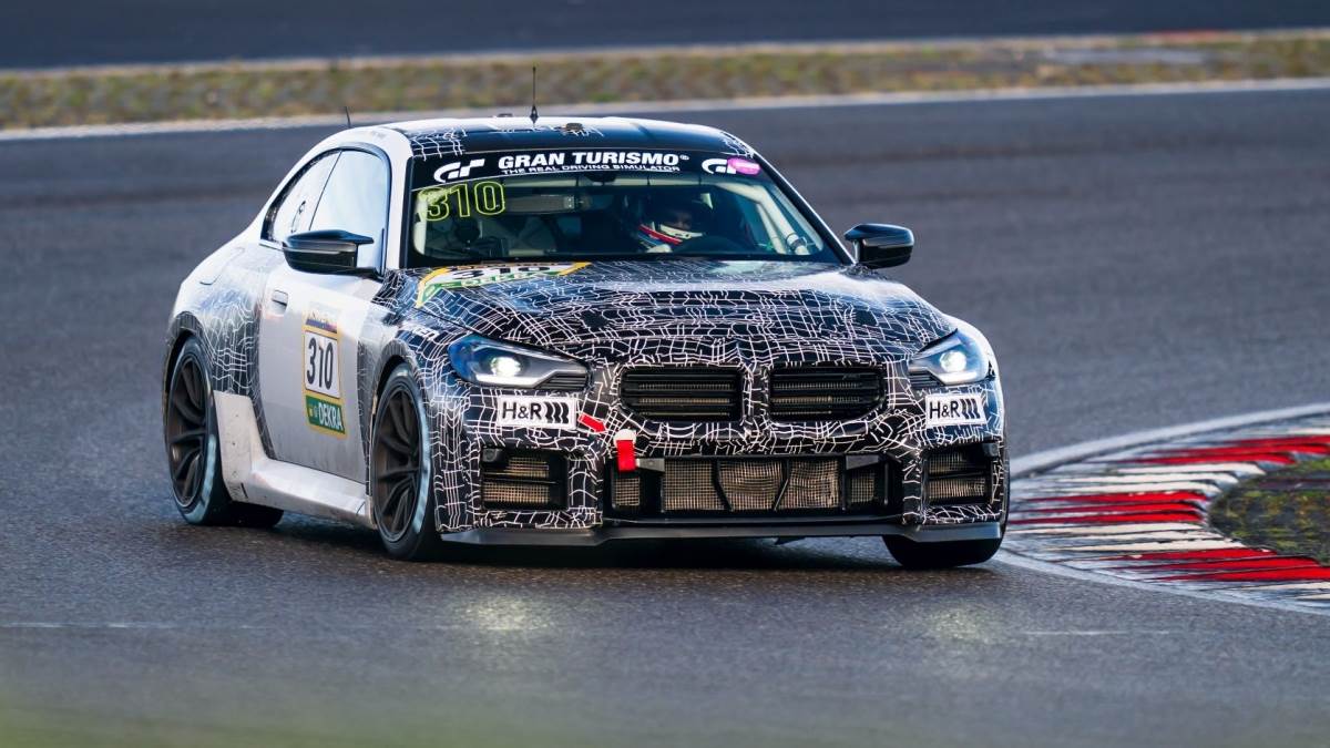 目前原廠還在積極測試這輛車，預計將會在2026年提供給私人車隊進行比賽。（圖／BMW提供）