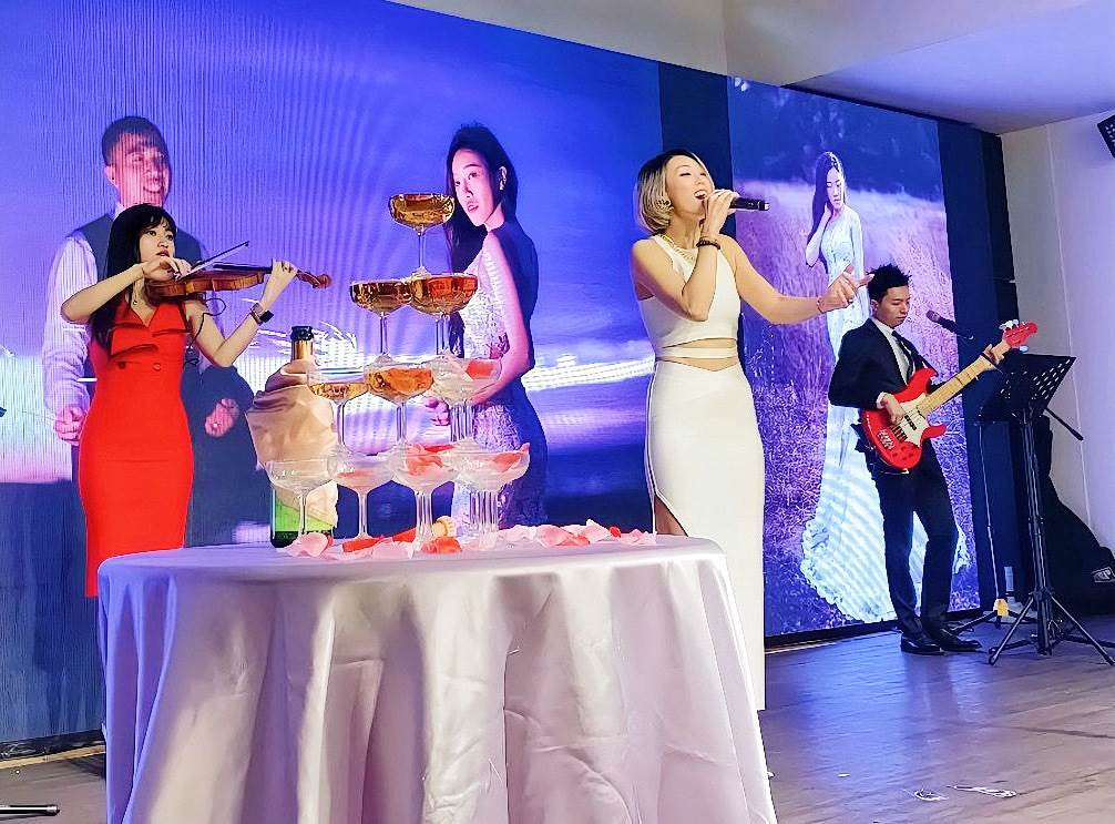 《HEAVEN天堂樂團》於活動現場演出展現高水準音樂實力與舞台掌控力，深受企業活動主辦人肯定。