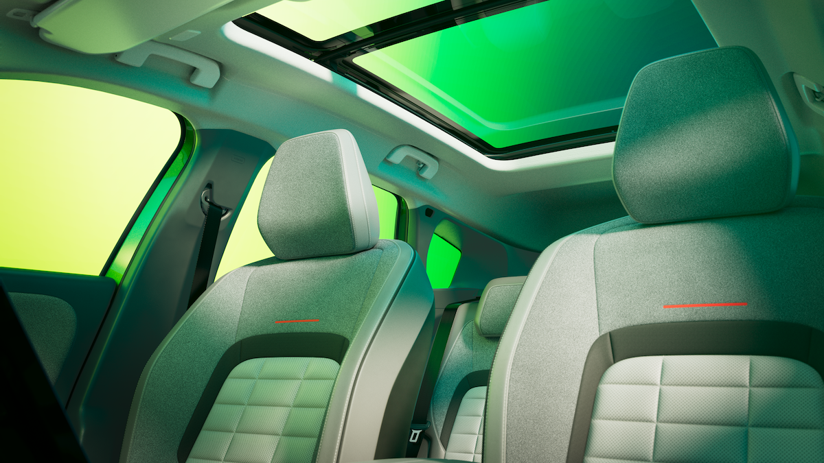 配備Citroën Advanced Comfort頂級座椅，擁有極佳的包覆性與舒適性，上方的全景天窗也帶來更好的通透感。。（圖／寶嘉聯合提供）