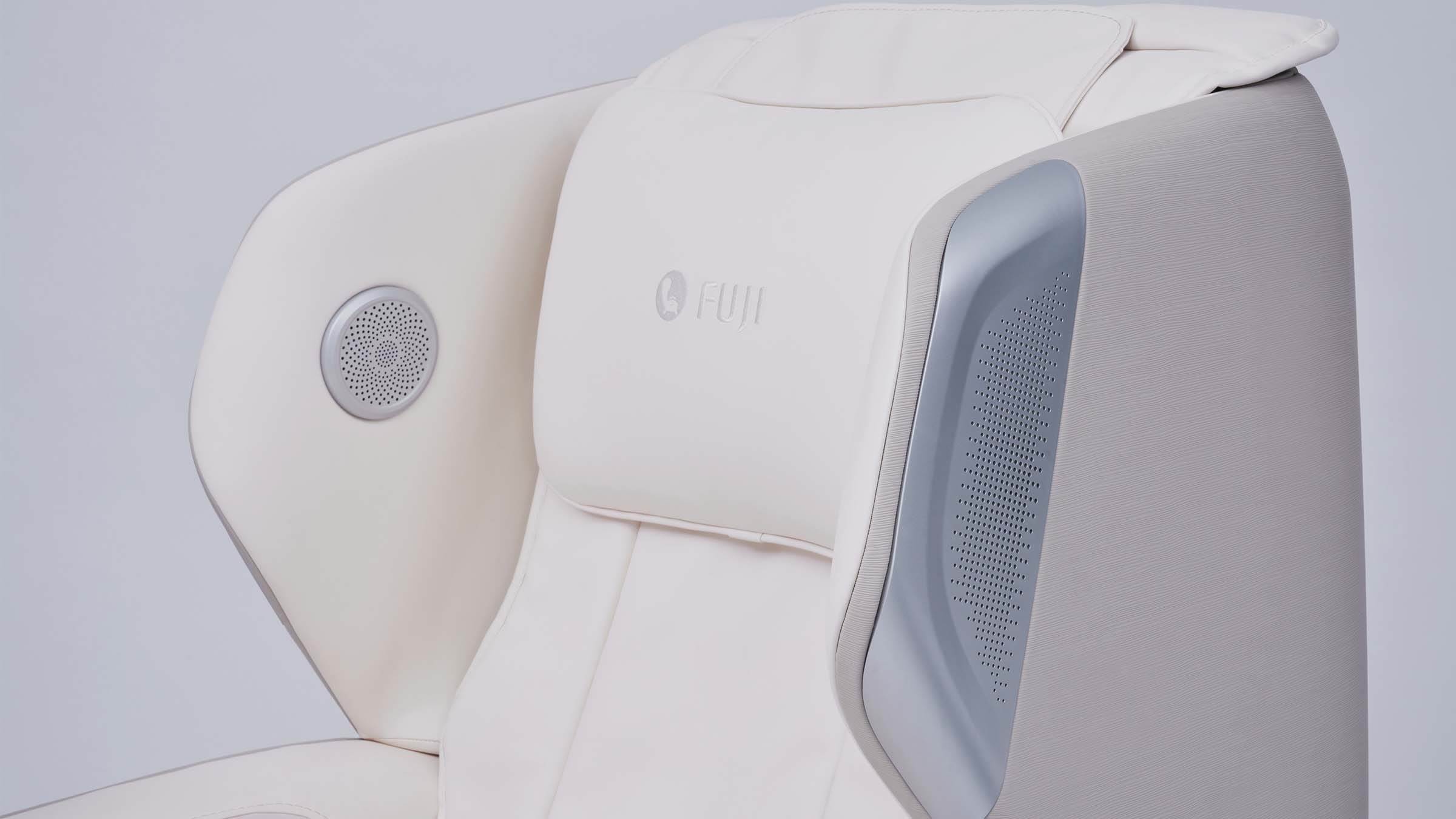 全新AI愛沙發不僅擁有先進的按摩技術,使用時處處都能感受到FUJI貼心的設計巧思。(圖/FUJI提供)