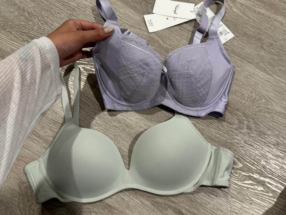 網友寵愛媽咪入手了網路超熱銷、不緊繃的無痕內衣，讓媽媽生活更舒適。（圖／翻攝自「momo網購好物交流社團」）