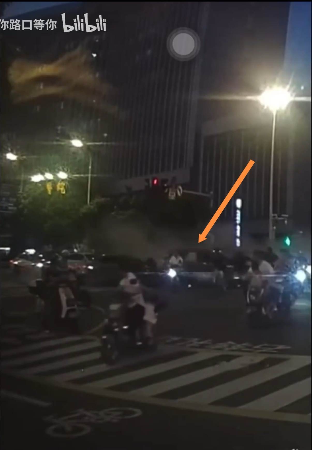 836025bagy1i11vvmqaxbj20xi1ca7b9