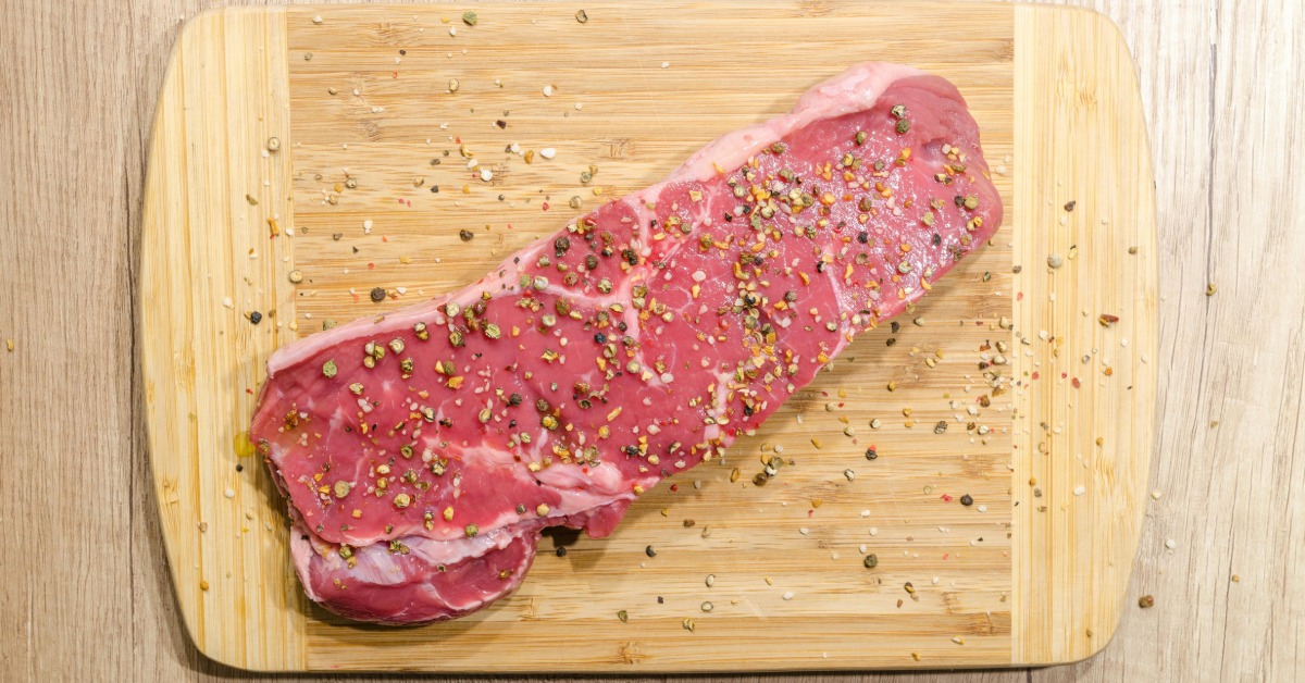 衛福部食藥署預告修正「日本牛肉及其產品之進口規定」草案，未來擬取消30個月齡以下牛肉產品才能進口的限制，開放全牛齡牛肉進口。（示意圖／翻攝自pexels）