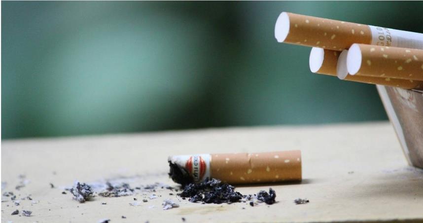 苗栗縣政府亂丟菸蒂的檢舉獎金從10%調升至20%，有1名檢舉人單獨貢獻630件違規案件。（示意圖／翻攝自pexels）