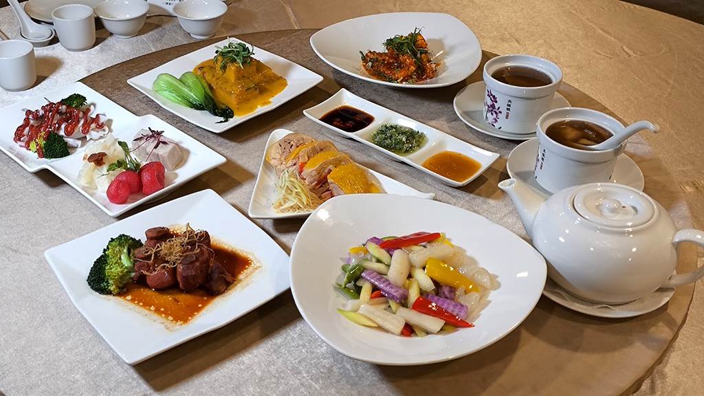 大板根森林溫泉酒店 麗宴中餐廳2-4人套餐。（圖／業者提供）