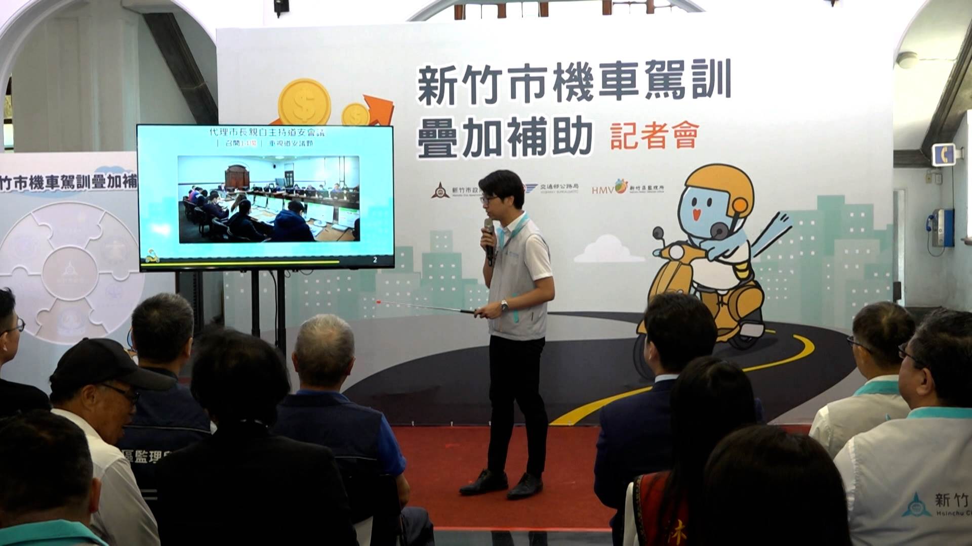 鎖定18至24歲設籍新竹市民或在學學生，只要於新竹客運駕訓班參加訓練與考照，即可申請市府疊加補助。（圖／東森新聞）