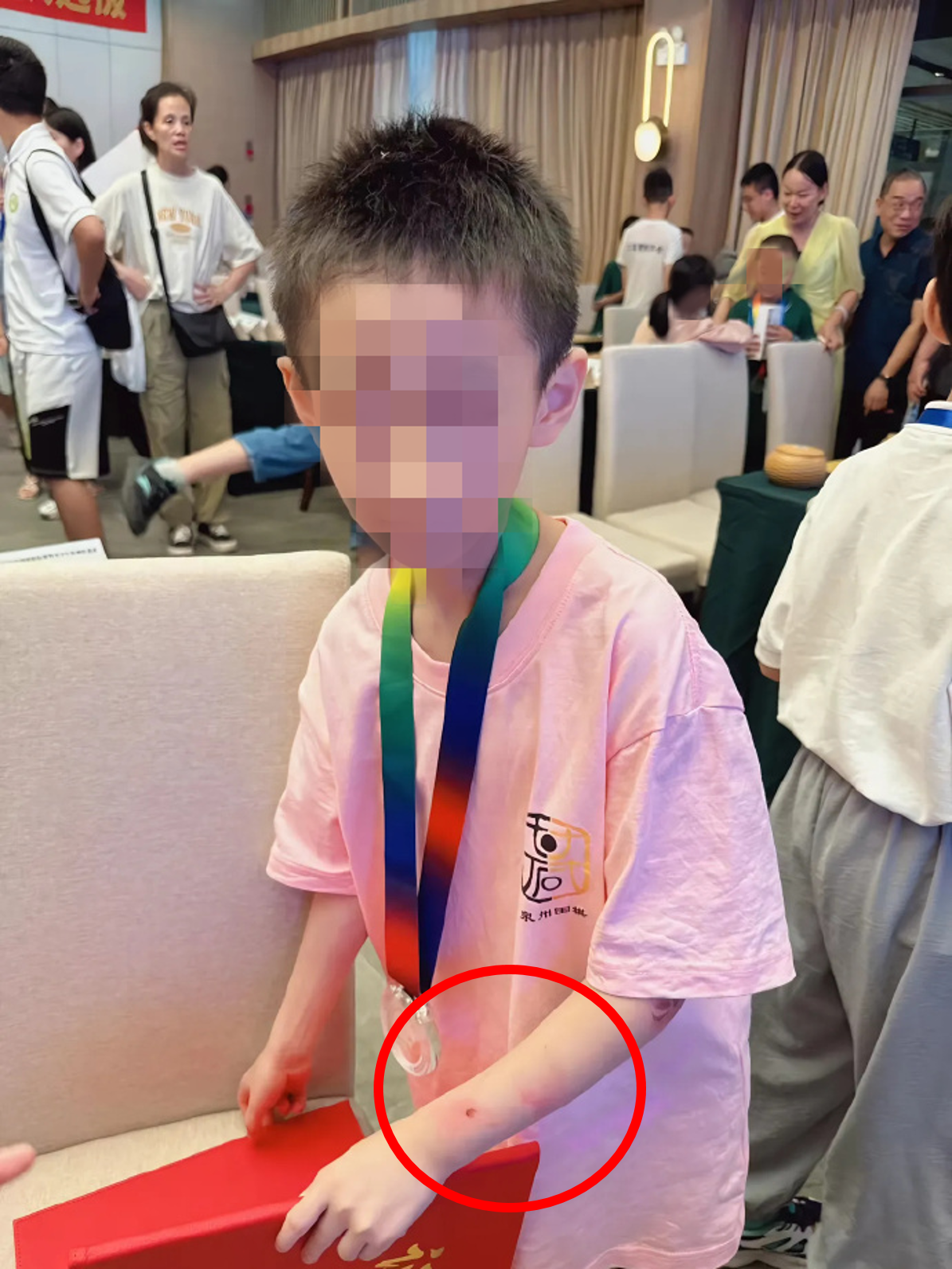 bd70c09aly1i1n6nt8oujj20j60pkdly-fotor-2025052215046