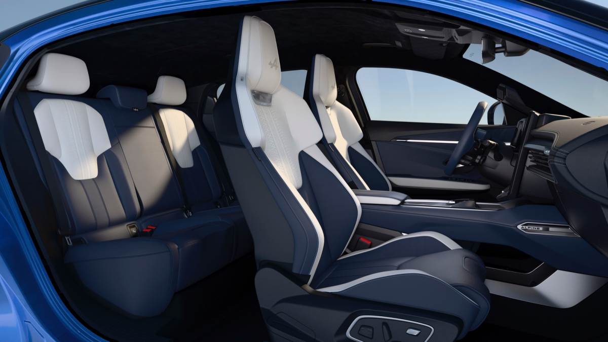 空間表現不是這輛車的強項，預期將會比Model Y來得更小。（圖／Alpine提供）