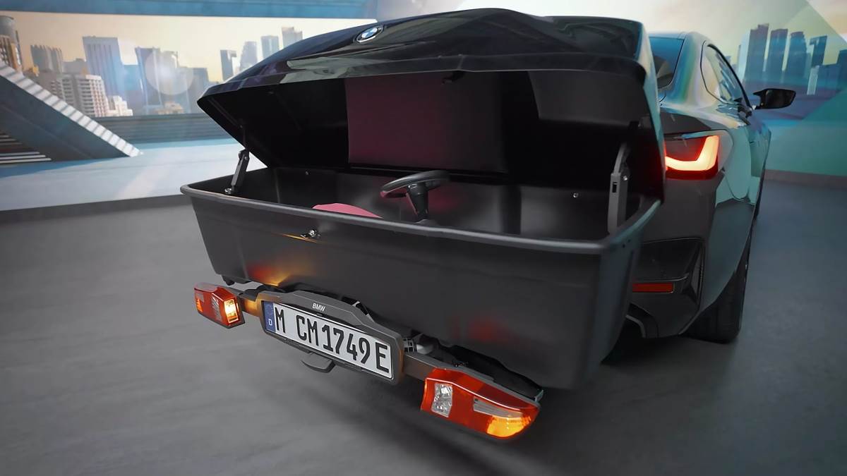 行李箱的容量達340公升,可承重45公斤。(圖/BMW提供)