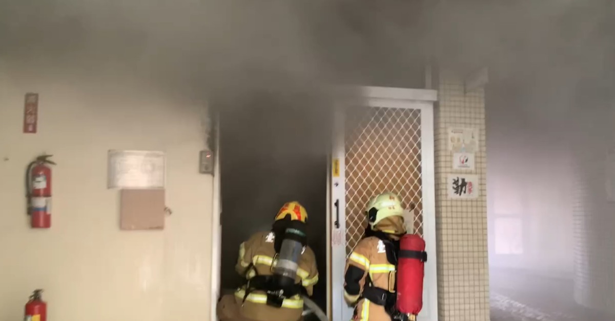 台南啟聰學校起火。（圖／東森新聞） 