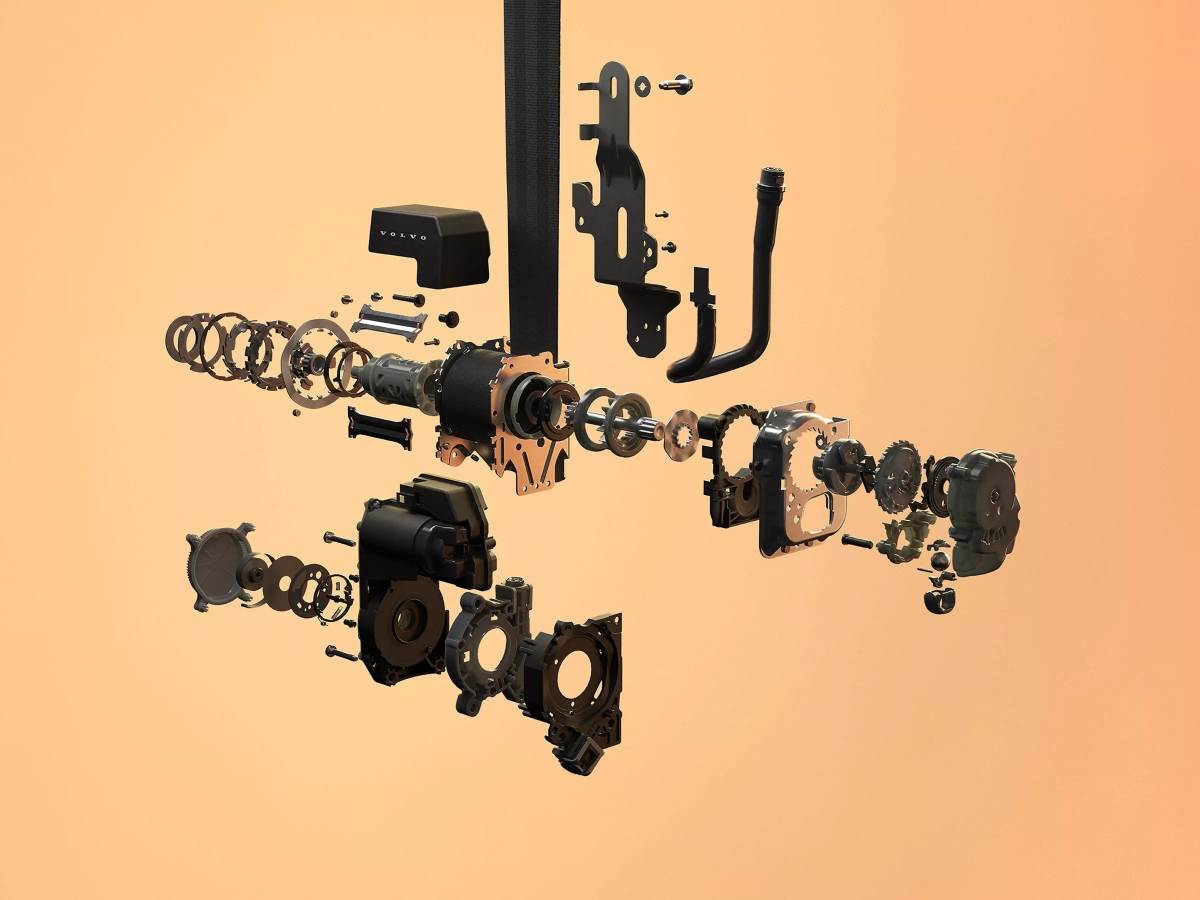 全新的智慧型安全帶可以異動偵測乘客體型，並且在碰撞是順間判斷最適合的束緊力道，共有11種不同的設定。（圖／Volvo提供）