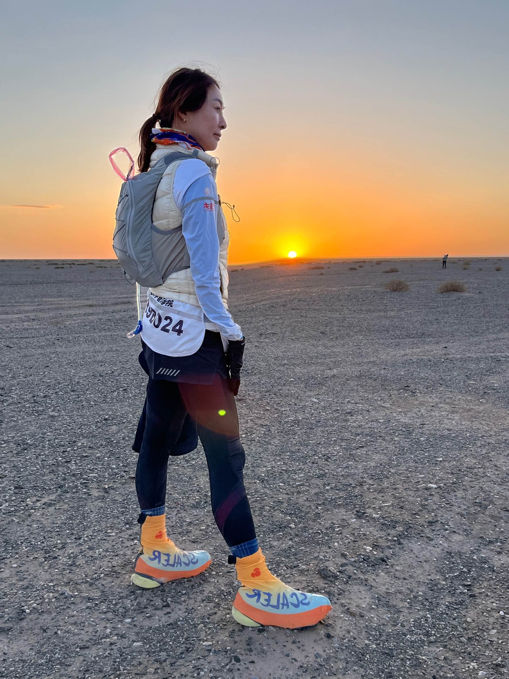 路永佳完成「<a href='/search/tags/玄奘之路戈壁挑戰賽/' target='_blank'>玄奘之路戈壁挑戰賽</a>」，徒步跨越121公里的戈壁荒漠。（圖／台全眼科提供）