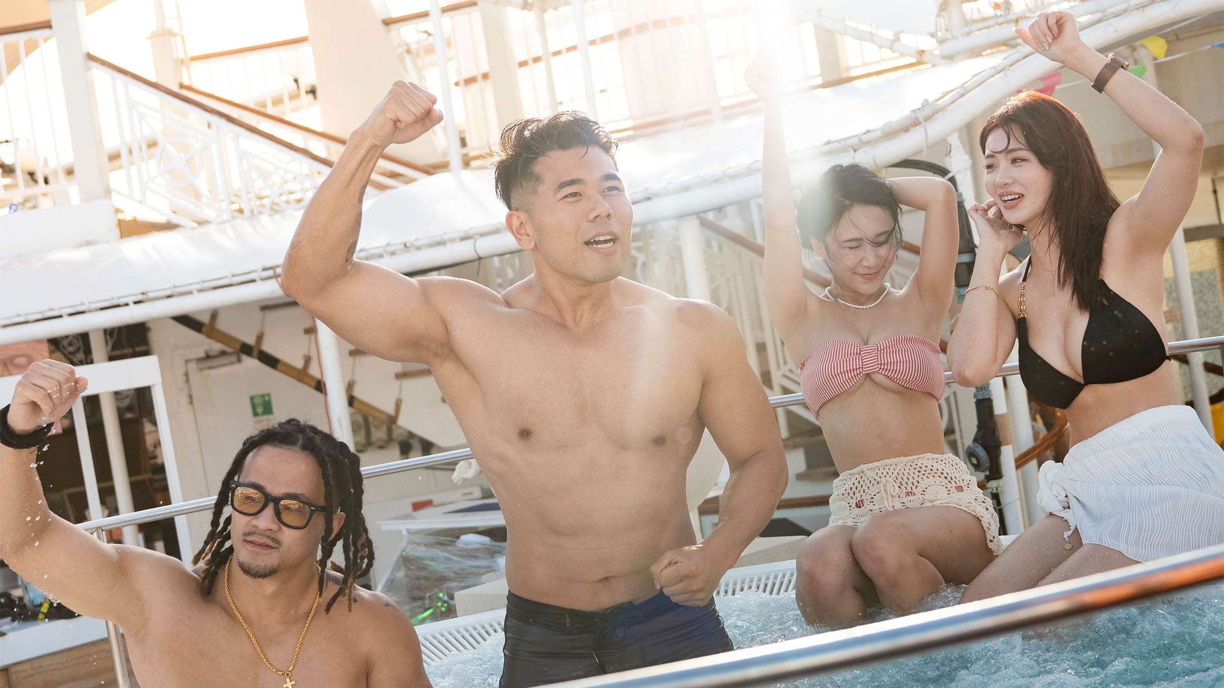 雙泳池派對。（圖／VERVE提供）