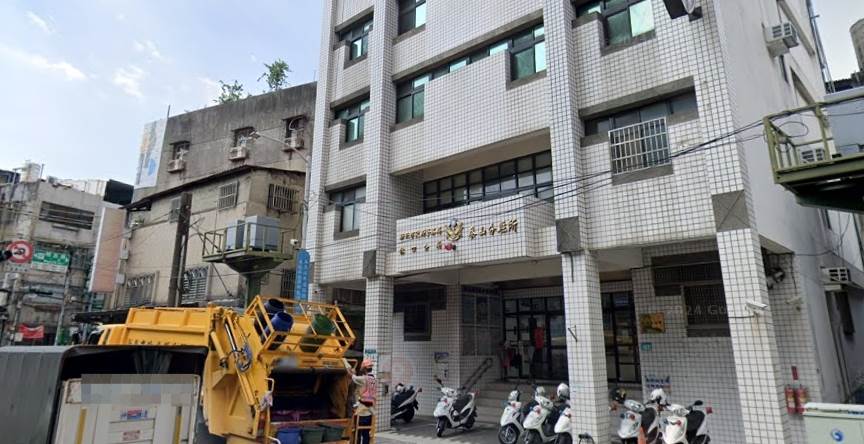 林口分局通報泰山派出所聯同偵查隊及消防單位火速趕抵現場。（圖／翻攝自Google maps）